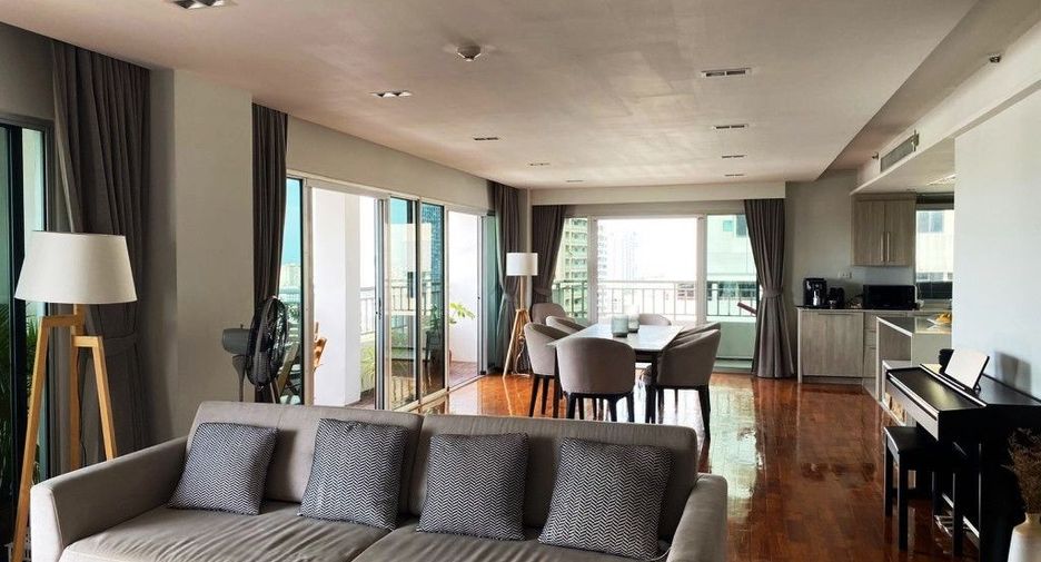 For rent 3 bedrooms condo in Sathon, Bangkok
