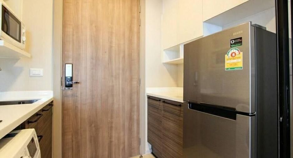 À vendre 1 chambre condo à Huai Khwang, Bangkok