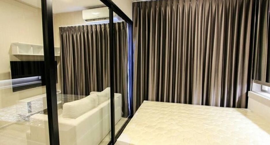 À vendre 1 chambre condo à Huai Khwang, Bangkok