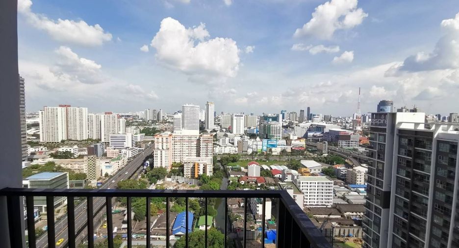 À vendre 1 chambre condo à Huai Khwang, Bangkok