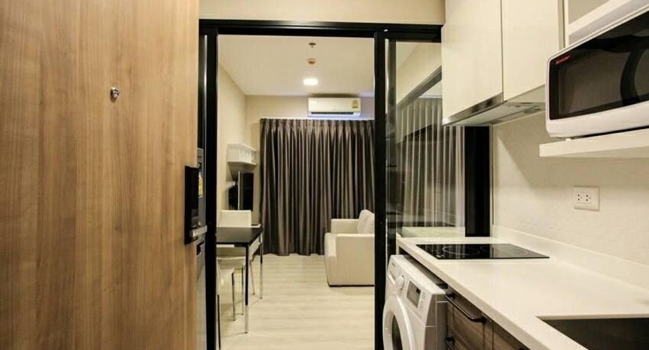 À vendre 1 chambre condo à Huai Khwang, Bangkok