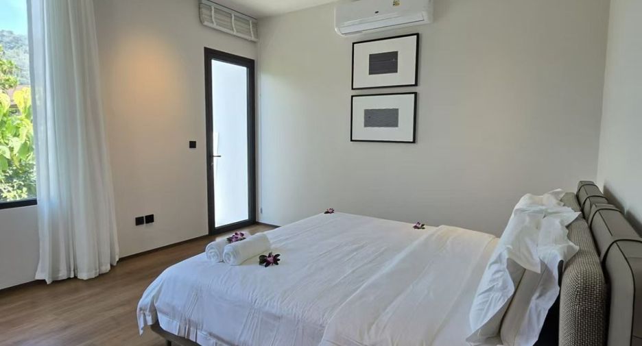 For rent 4 bedrooms villa in Mueang Phuket, Phuket