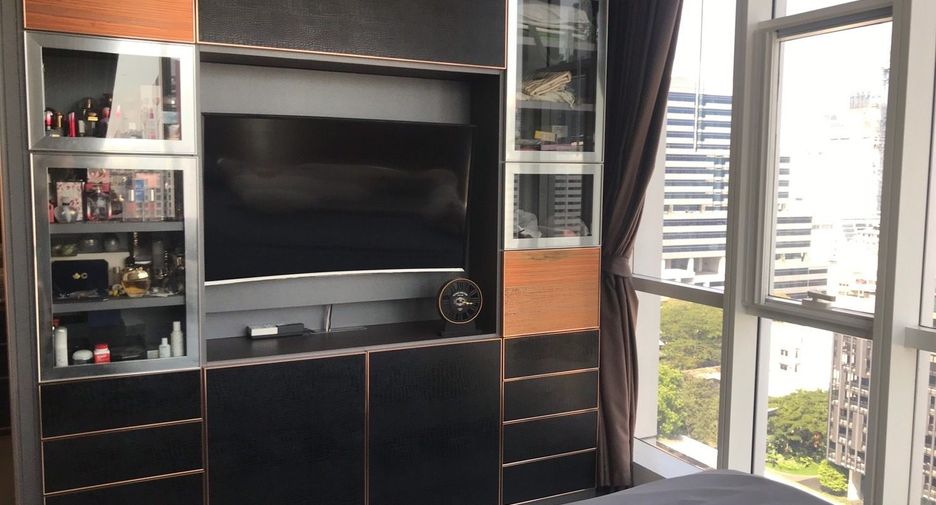 For sale 2 bedrooms condo in Sathon, Bangkok