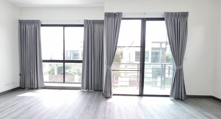 For sale 3 bedrooms house in Prawet, Bangkok