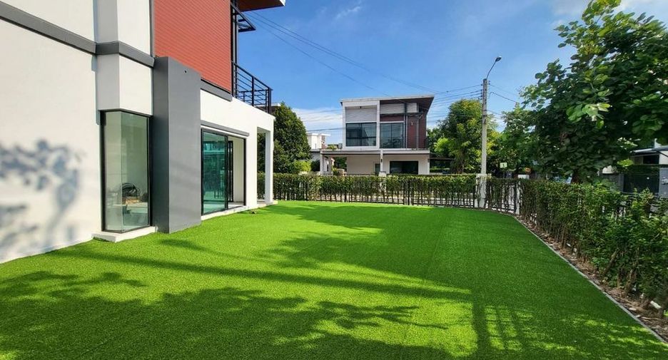 For sale 3 bedrooms house in Prawet, Bangkok