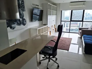 For sale 1 Beds condo in Sathon, Bangkok