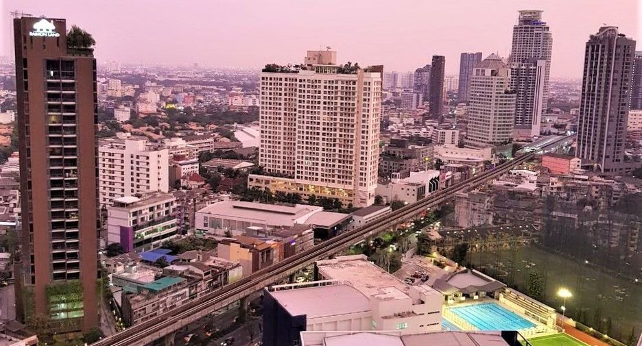 Condo en alquiler de 1 habitaciones en Khlong Toei, Bangkok
