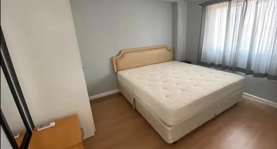 For rent 2 bedrooms condo in Huai Khwang, Bangkok
