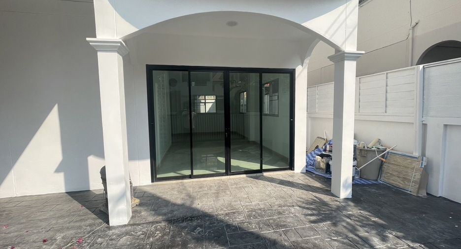 For sale 3 ベッドルーム house in Nong Khaem, Bangkok
