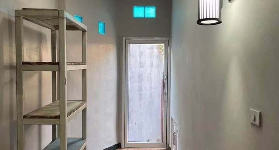 Haus zur Miete mit 5 Zimmer in Bang Khen, Bangkok