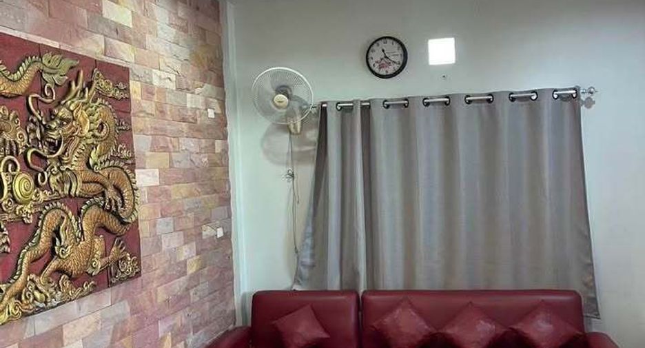 Haus zur Miete mit 5 Zimmer in Bang Khen, Bangkok