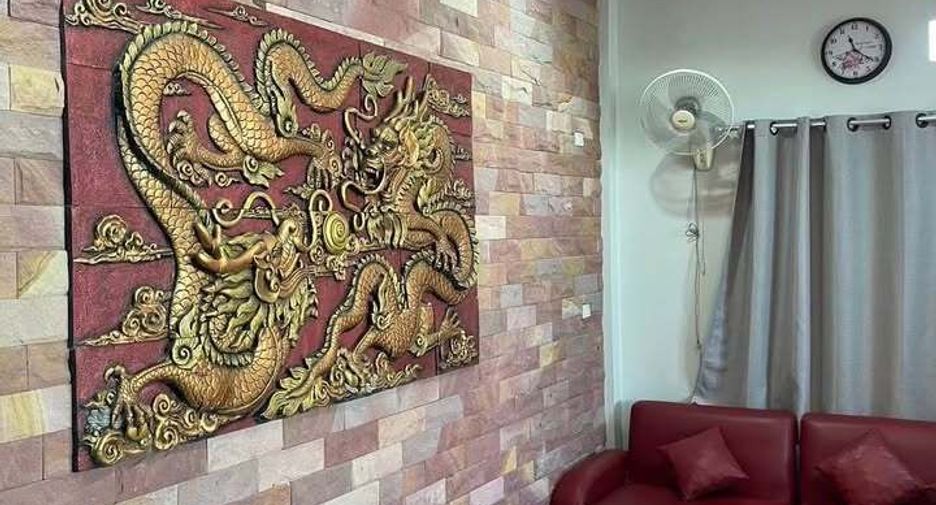 Haus zur Miete mit 5 Zimmer in Bang Khen, Bangkok