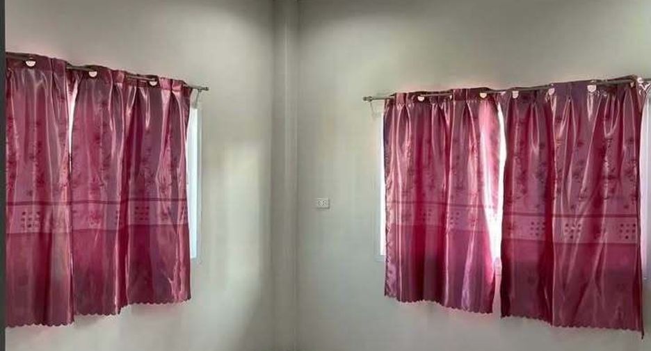Haus zur Miete mit 5 Zimmer in Bang Khen, Bangkok