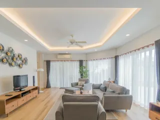 For rent 3 bedrooms villa in Mueang Phuket, Phuket