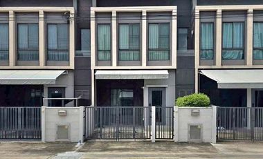 Аренда 3 спальни таунхаус в Bang Phli, Самутпракан