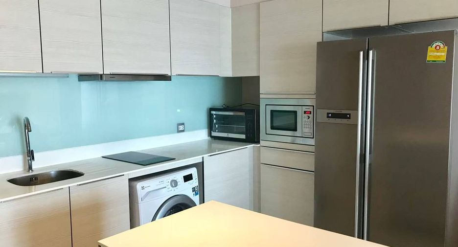 For rent 2 bedrooms condo in Watthana, Bangkok