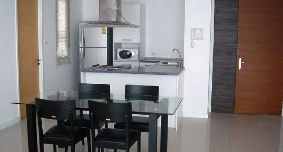 For rent 3 bedrooms condo in Khlong Toei, Bangkok