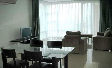 Condo en alquiler de 3 habitaciones en Khlong Toei, Bangkok