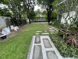 For rent 3 bedrooms house in Huai Khwang, Bangkok
