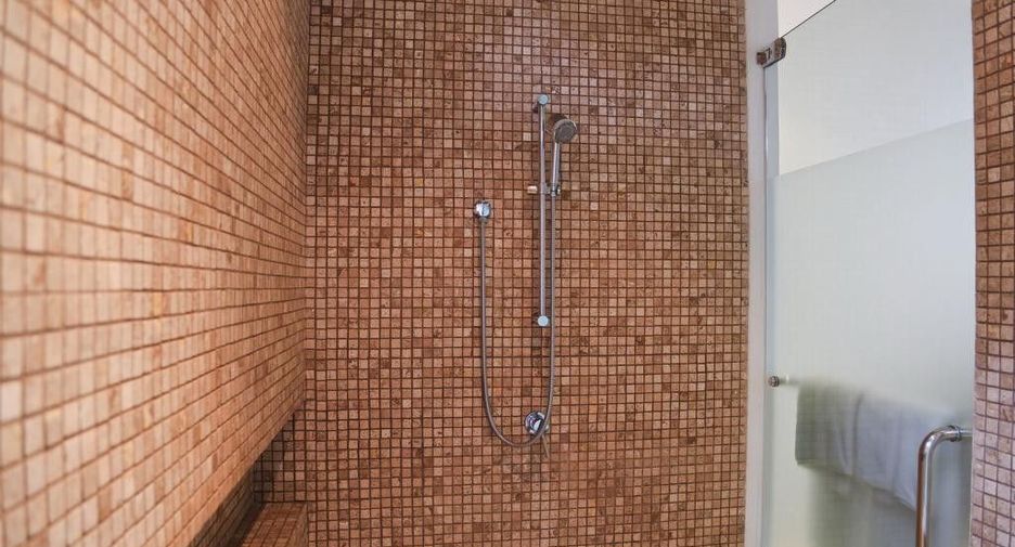 For rent 2 bedrooms condo in Mueang Phuket, Phuket