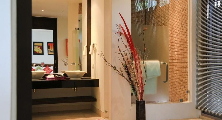 For rent 2 bedrooms condo in Mueang Phuket, Phuket