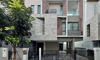 For rent 4 bedrooms house in Suan Luang, Bangkok