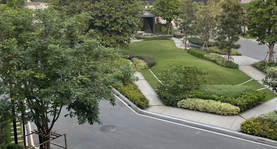 For rent 4 bedrooms house in Suan Luang, Bangkok