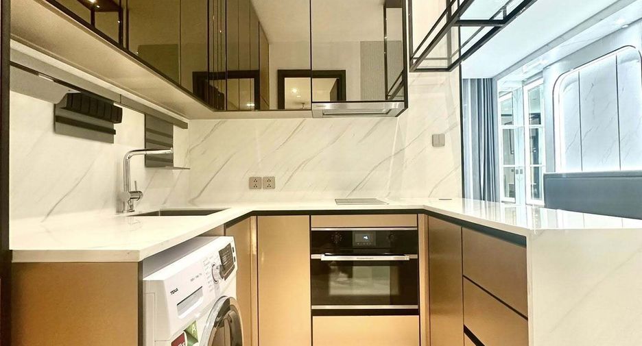 For rent 1 bed condo in Sathon, Bangkok