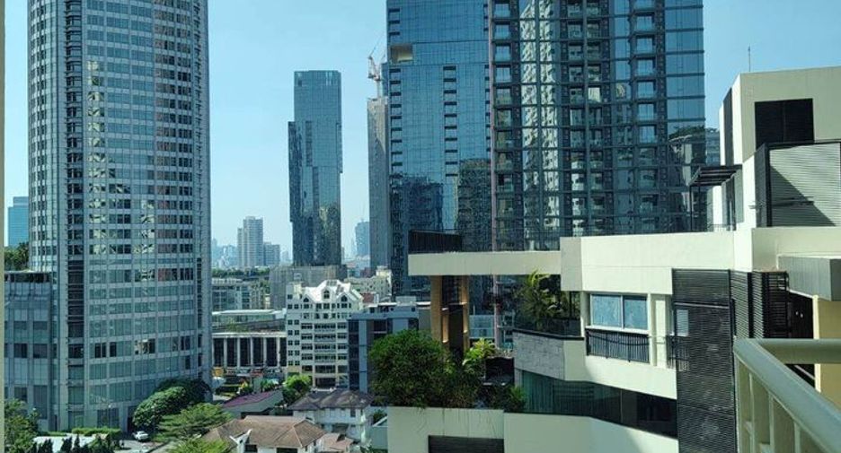 For rent 2 bedrooms condo in Watthana, Bangkok