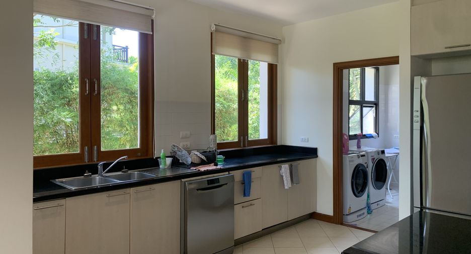 For rent 4 bedrooms villa in Thalang, Phuket