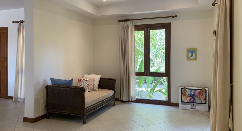 For rent 4 bedrooms villa in Thalang, Phuket
