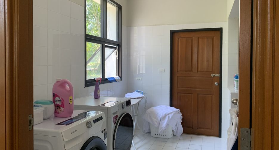 For rent 4 bedrooms villa in Thalang, Phuket