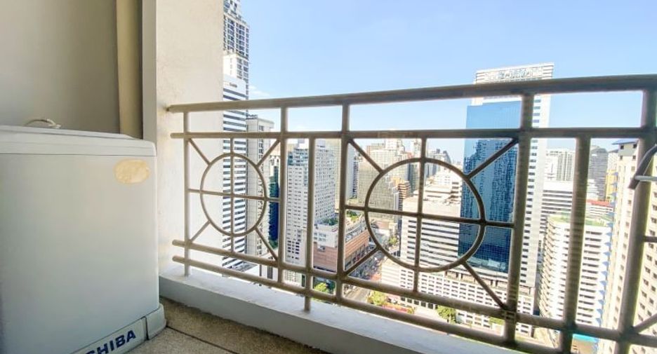 À louer 2 chambres condo à Watthana, Bangkok
