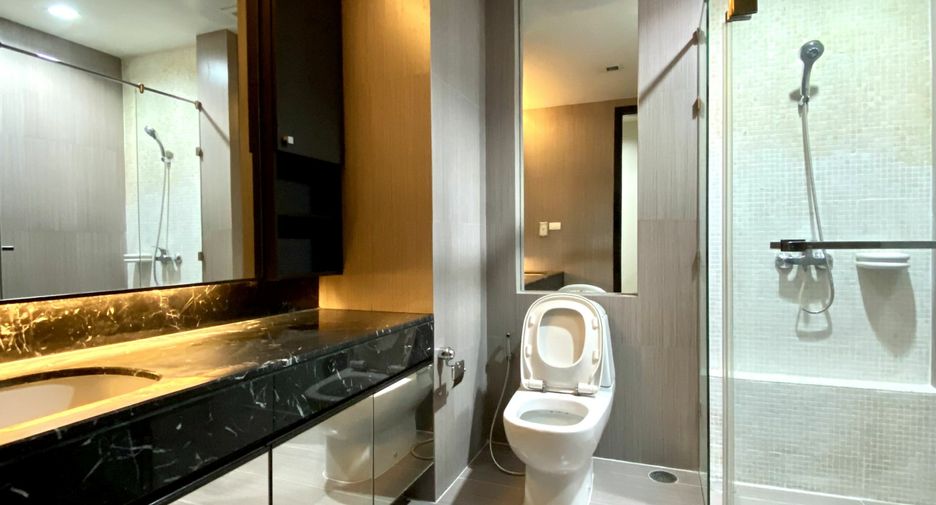 For sale and for rent 2 bedrooms condo in Watthana, Bangkok