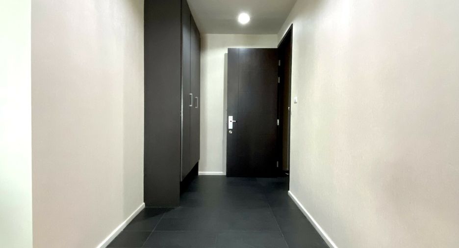 For sale and for rent 2 bedrooms condo in Watthana, Bangkok