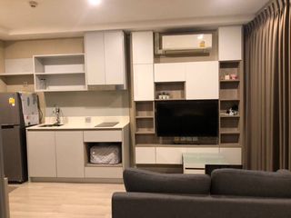 Condo en alquiler de 1 habitaciones en Phra Khanong, Bangkok