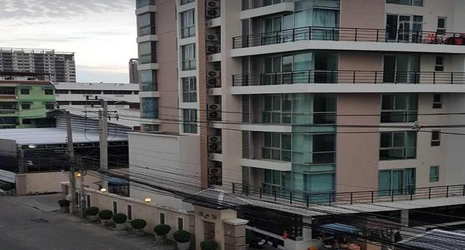 For sale 1 bed condo in Yan Nawa, Bangkok