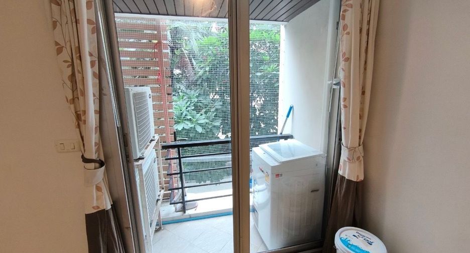 For sale 1 bed condo in Yan Nawa, Bangkok