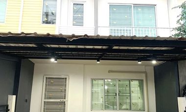 Reihenhaus zur Miete mit 3 Zimmer in Sai Mai, Bangkok