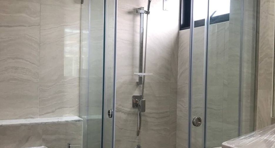 For sale 3 bedrooms house in Khan Na Yao, Bangkok