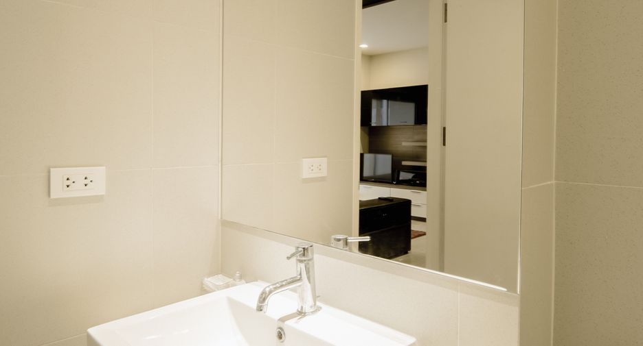 Condo en venta de estudio en Khlong Toei, Bangkok