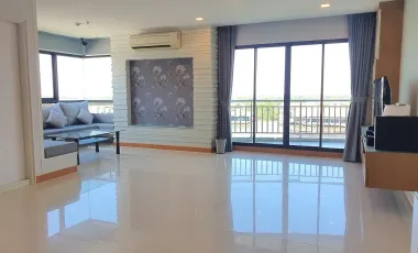Condo en alquiler de 3 habitaciones en Yan Nawa, Bangkok