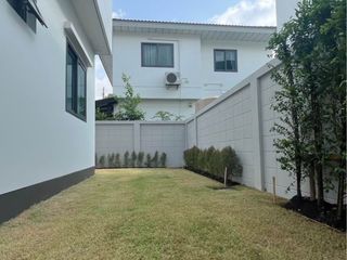 For sale and for rent 4 bedrooms house in Mueang Phuket, Phuket