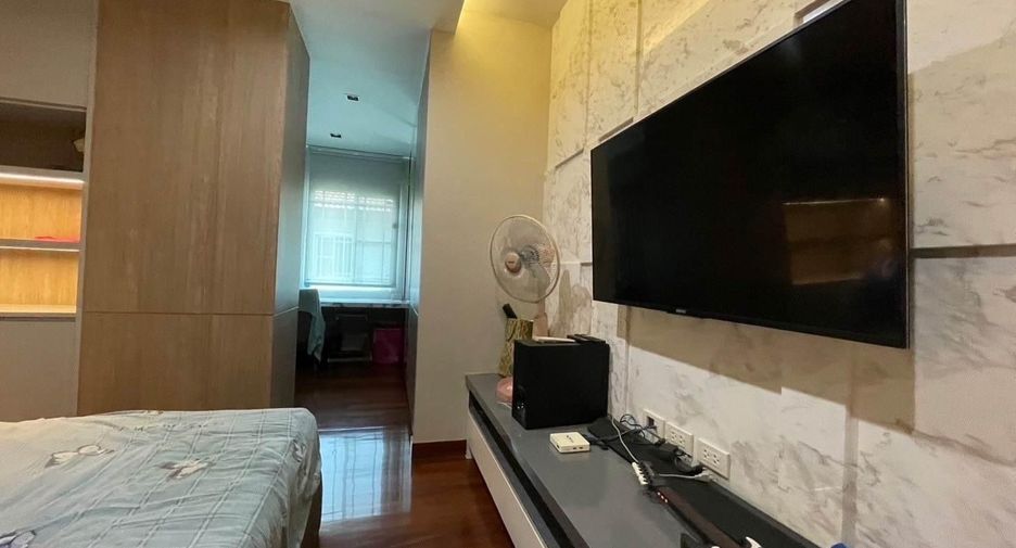 For sale and for rent 6 bedrooms house in Bang Phli, Samut Prakan