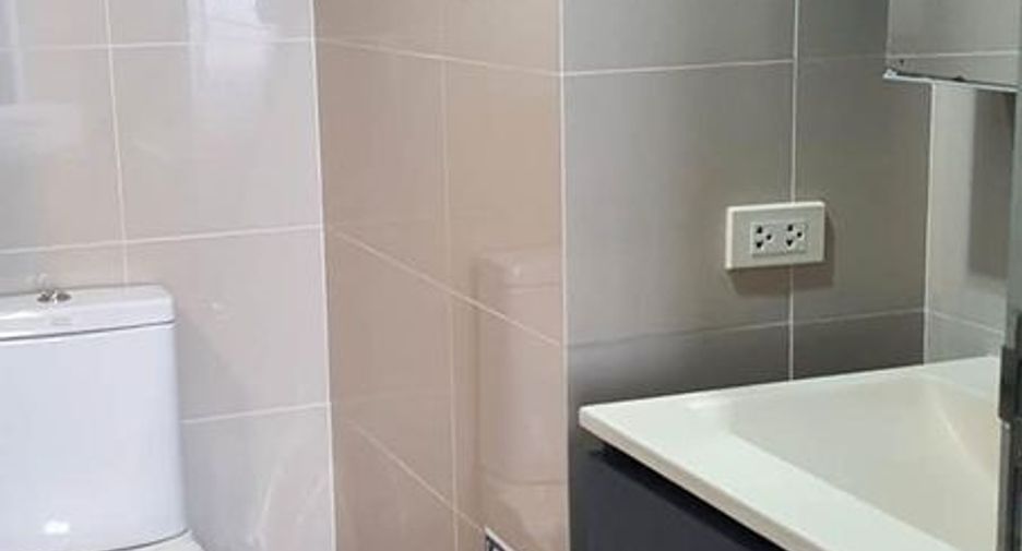 For rent 1 bed condo in Khlong San, Bangkok
