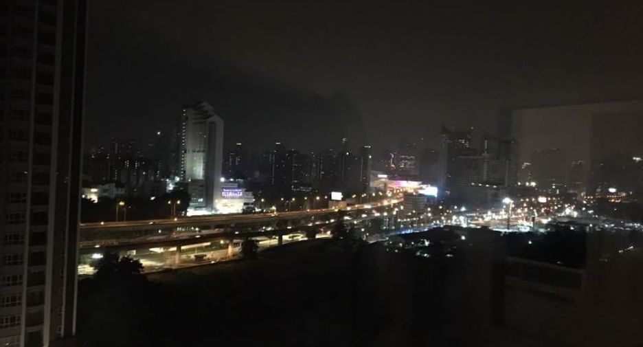 For rent studio condo in Huai Khwang, Bangkok