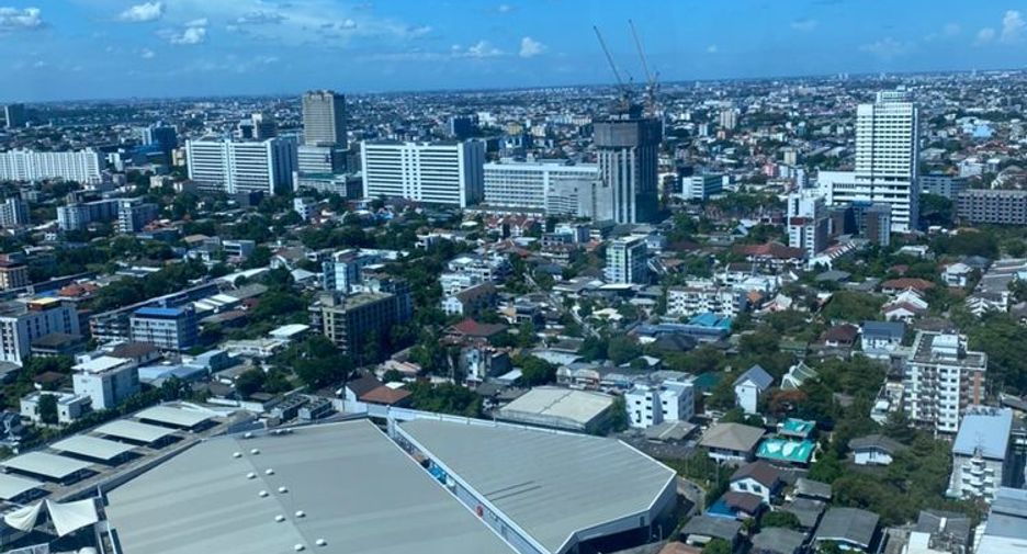 For sale 3 bedrooms condo in Chatuchak, Bangkok