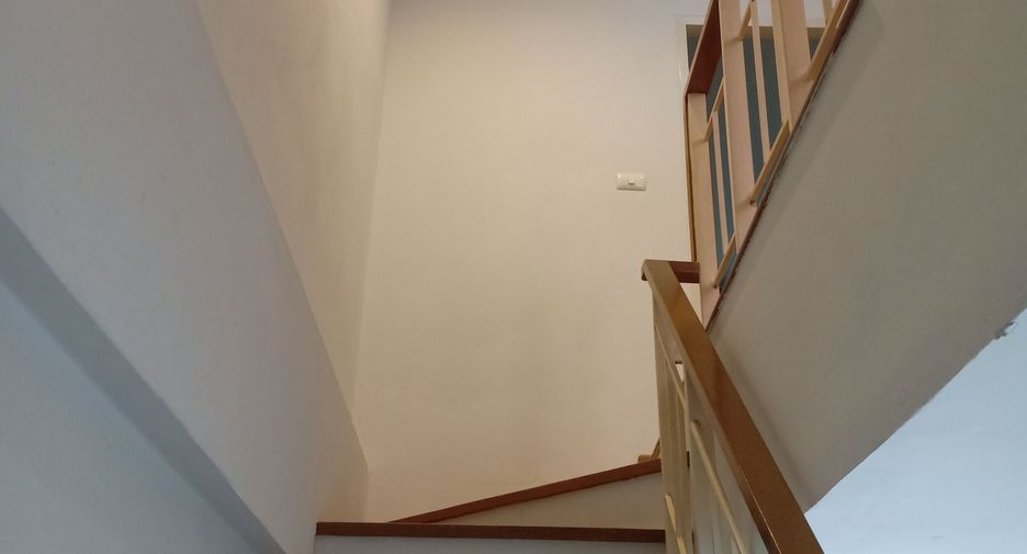 For sale 2 bedrooms townhouse in Phra Samut Chedi, Samut Prakan