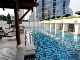 For rent 2 bedrooms condo in Pathum Wan, Bangkok