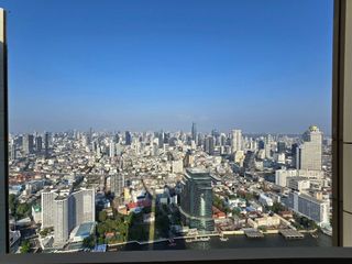 For rent 3 bedrooms condo in Khlong San, Bangkok